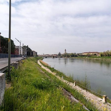 Charme In City Center Verona Exterior photo